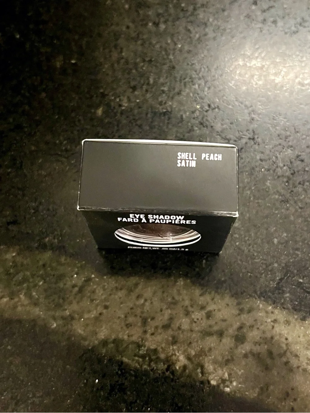 MAC Cosmetics Single Eyeshadow - Shell Peach- satin eyeshadow